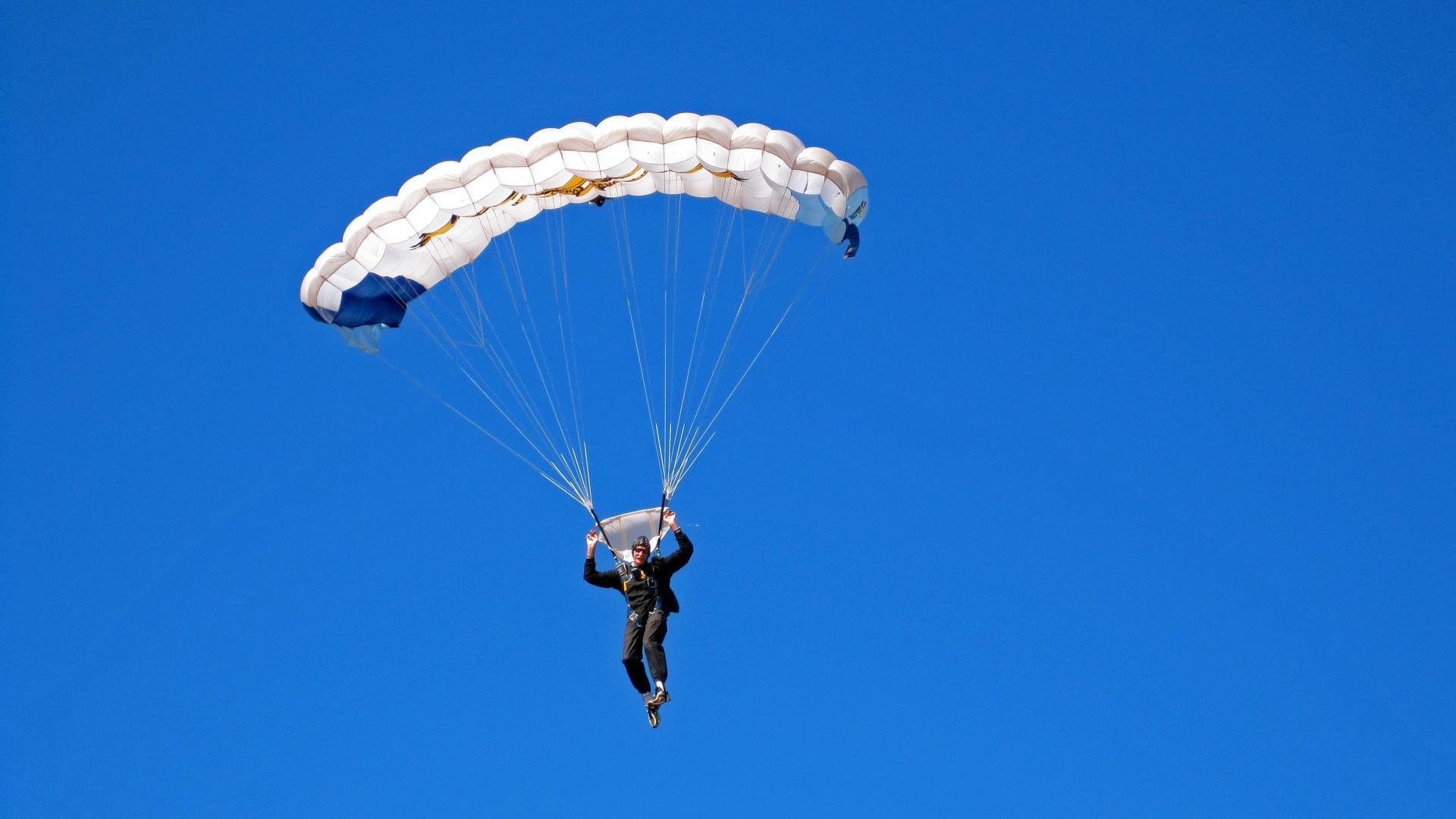 意甲季后赛激情夜！阿尔卡拉斯里突外投，山东泰山横扫辽宁男篮